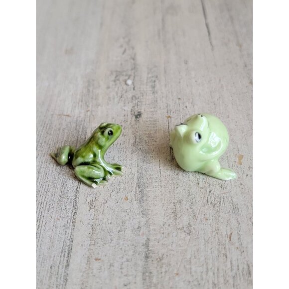 Ceramic miniature green frog ribbit unique set decor figure - Picture 3 of 6